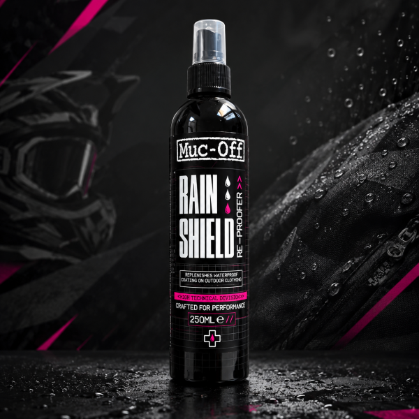Muc-Off Rain Shield Re-Proofer 250 ml – Imperméabilisant Textile Moto